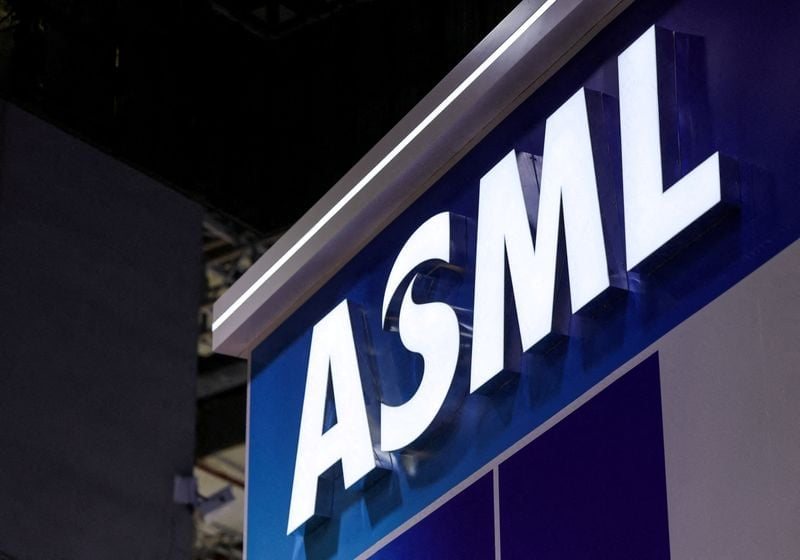 ASML підвищує прогноз продажів на 2026 рік через зростання попиту на ШІ та розширює виробництво