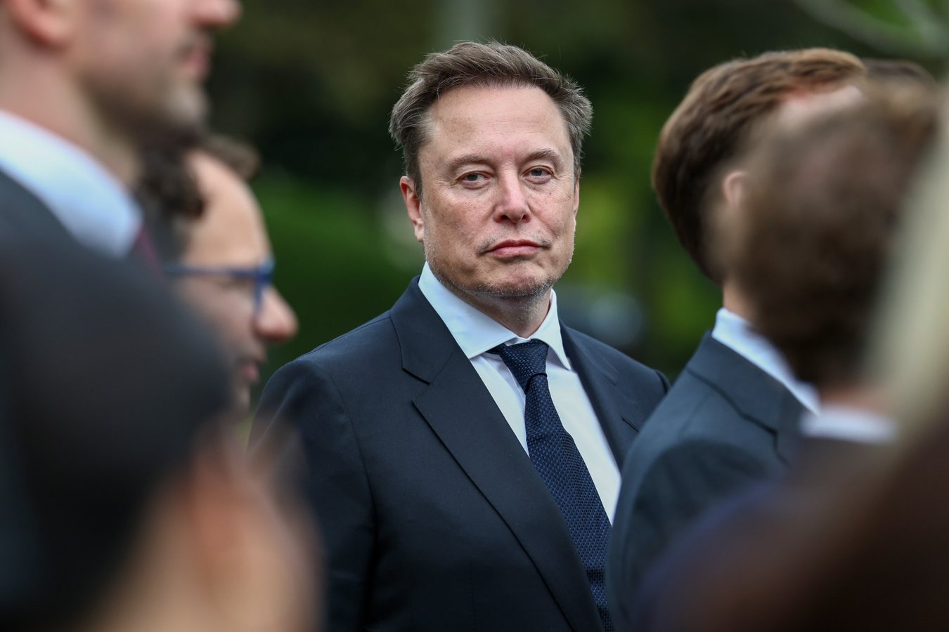 Tesla і SpaceX обговорюють злиття на $3,5 трлн