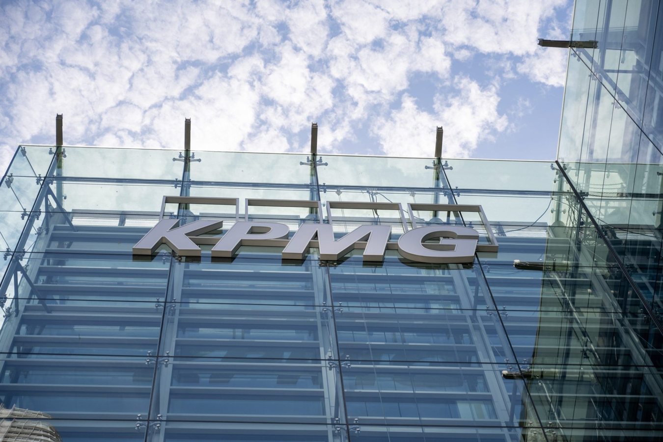 KPMG створює інкубатор AI-бізнесів із підпорядкуванням безпосередньо CEO