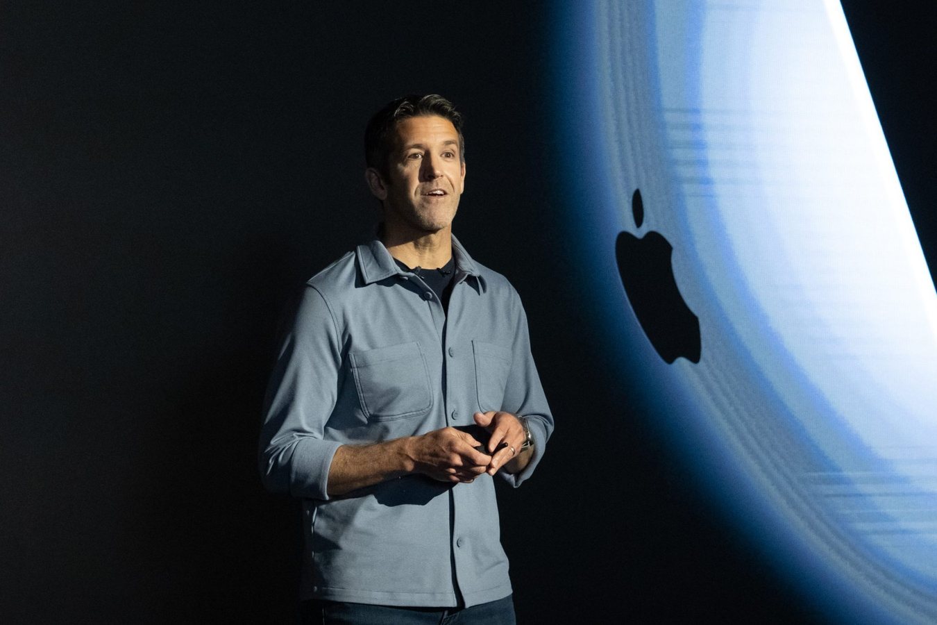 Apple готує найбільше оновлення iPhone в історії: складний смартфон та новий CEO