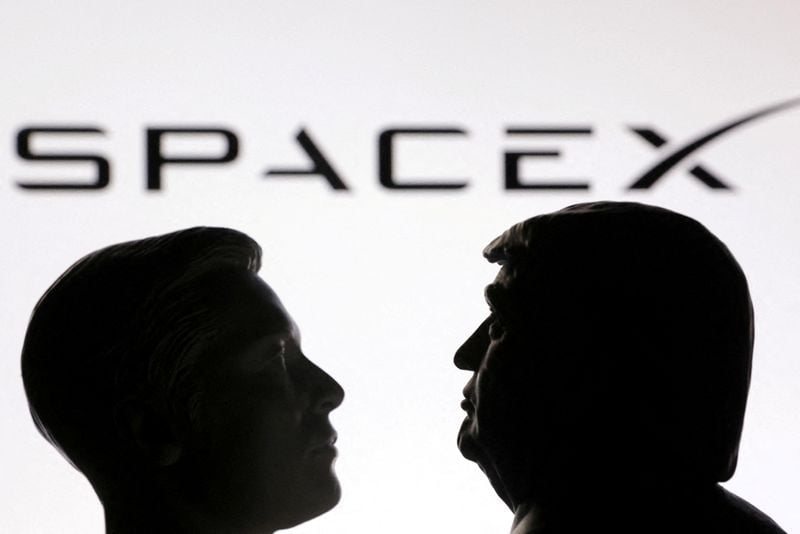 Трамп купував і продавав акції SpaceX у липні — фінансова декларація