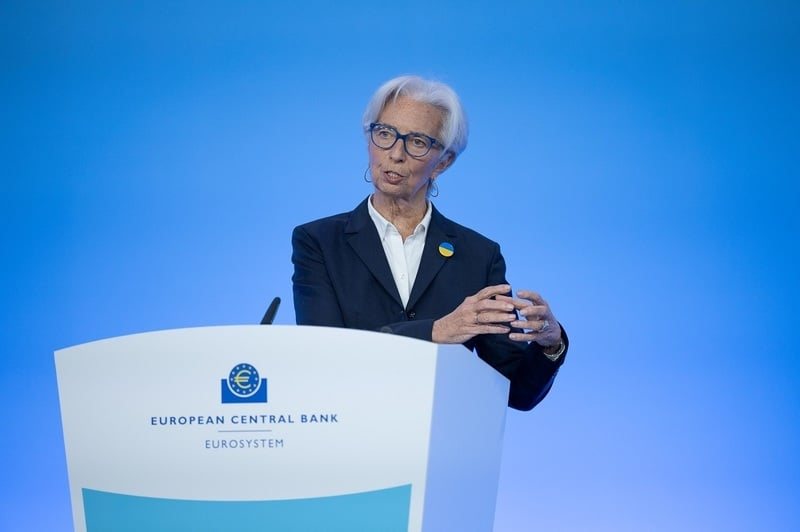 Лагард: подорожчання кредитів стримає зростання економіки єврозони