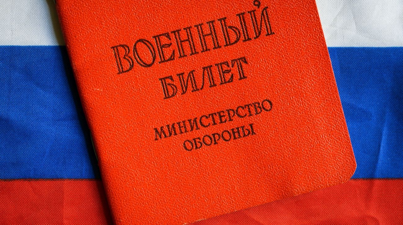 У Росії підприємствам наказують відправляти працівників на війну або платити за «підбір кандидатів»