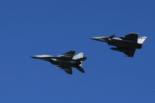 Польща вирішила утилізувати обіцяні Україні винищувачі, викликавши обурення в соцмережах
