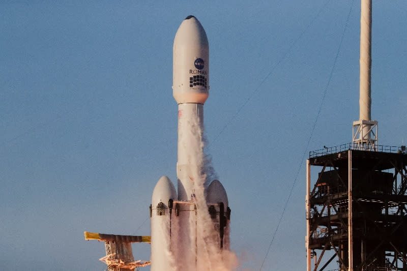 SpaceX переглядає стратегію дата-центрів і готує оборонну угоду з Британією