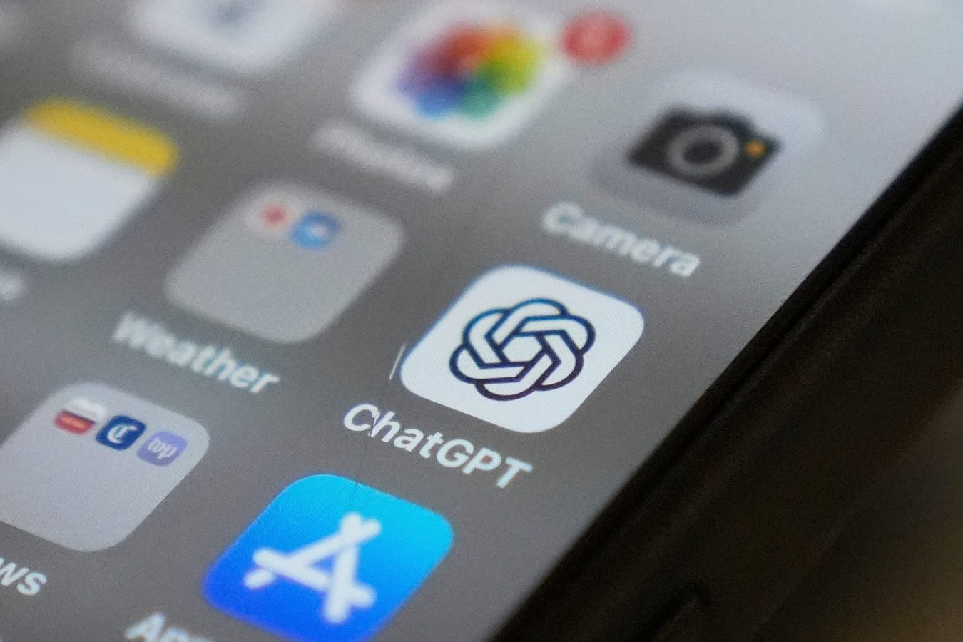 Вісім штатів США подали позови проти OpenAI через ризики ChatGPT для дітей і кіберзагрози