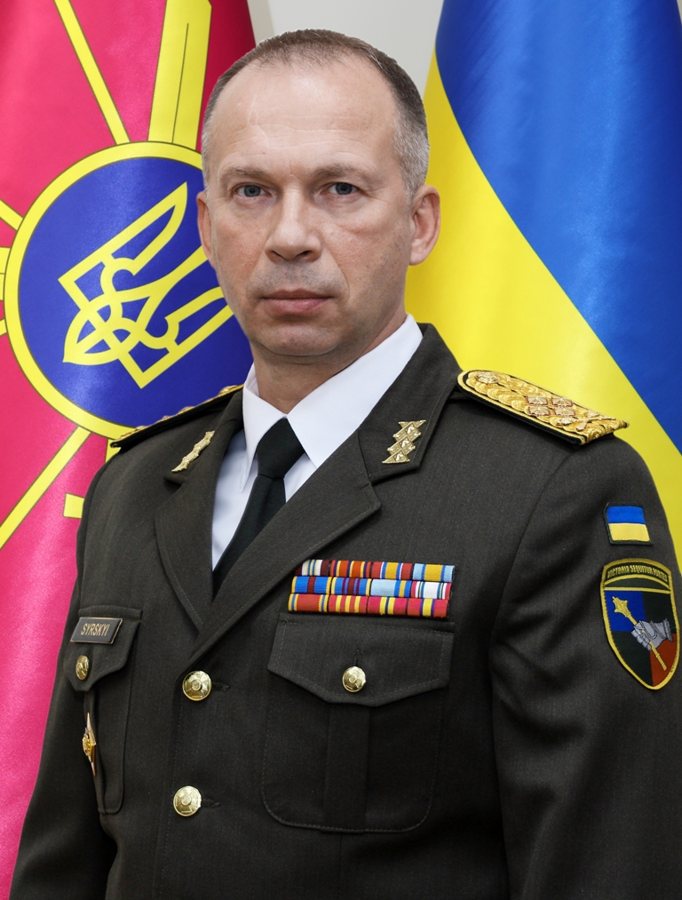 Стерненко повідомив, що Олександр Сирський більше не є головнокомандувачем ЗСУ
